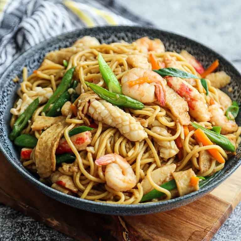 Seafood Mixed Fried Noodles