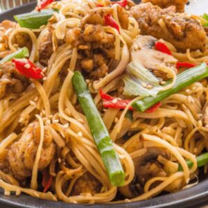 CHICKEN FRIED NOODLES